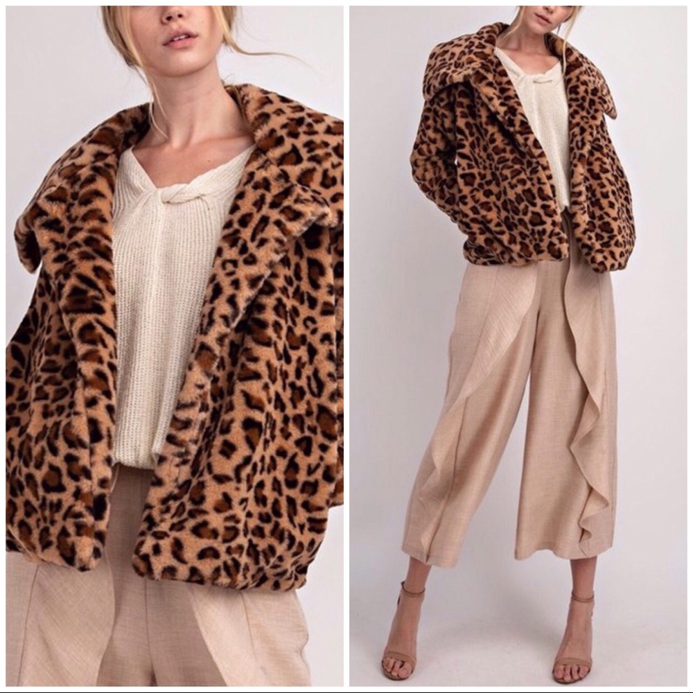 ❄️PLUSH BROWN LEOPARD COAT - Picture 3 of 7